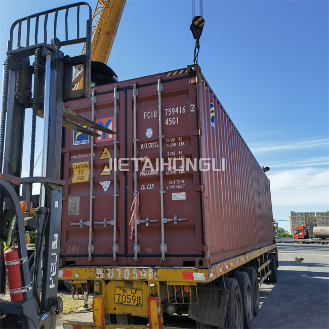 Буровые инструменты, как важный аксессуар для вращающихся буровых установок, продаются. 6